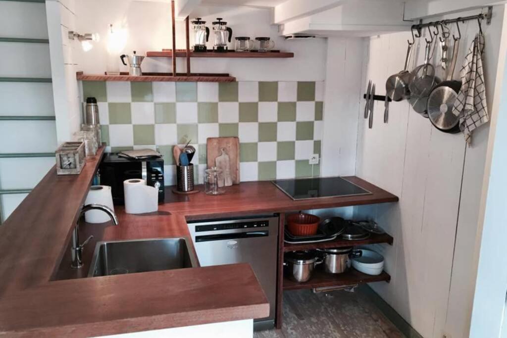 Logement Design A Loix-En-Re - 2 Etoiles - Centre Village Kültér fotó